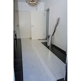 thumbnail of BSV Boden- und Treppenschutzvlies selbsthaftend 0,65 m x 25 m 160 g/m² Folienoberseite