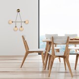 Ein moderner Esszimmer-Kronleuchter mit Glühbirnen.