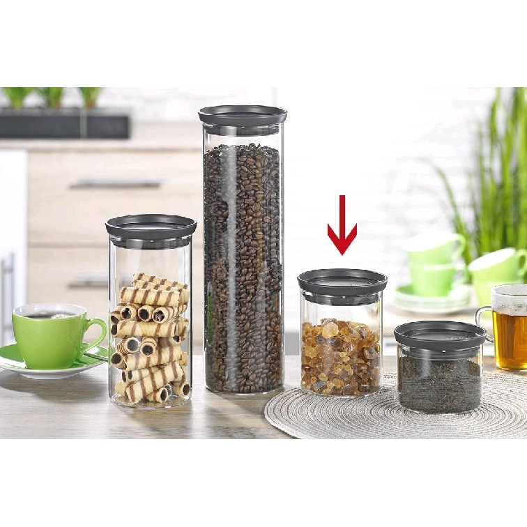 1 x Brabantia stapelbarer Glasbehälter TOKIO, Inhalt: 0,6 Liter, Farbe Deckel: dunkelgrau, Höhe 13 cm, Durchmesser 10,5 cm.