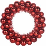 Ein roter Weihnachtskranz aus Kugeln.
