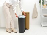 thumbnail of Treteimer NewIcon, Mülleimer, Abfalleimer, Warm Brass, 30 L, 238581