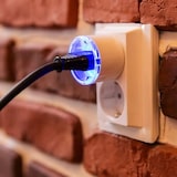 thumbnail of Shelly Plus Plug S: Intelligenter Zwischenstecker, 12A, mit WLAN, Bluetooth & Energieüberwachung