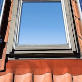 thumbnail of Zelfklevende Butyl Reparatietape (Dakpan, 10cm x 10m) - Waterdicht en duurzaam. Repareert en dicht scheuren, lekken op daken