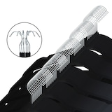 thumbnail of SVITA Kleerhangerset van 50 ruimtebesparende antislip fluwelen zwarte kleerhangers