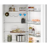 thumbnail of Siemens iQ300, Einbau-Kühl-Gefrier-Kombination mit Gefrierbereich unten, 193.5 x 55.8 cm, Flachscharnier KI96NVFD0