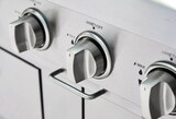 thumbnail of METRO Professional Barbecue a gas 4 bruciatori, ripiani laterali, con ruote, 182 x 66 x 125 cm, acciaio inox, argento