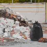 thumbnail of 50x Bauschuttsack Schwerlastsack 100 µm schwarz 70 x 110 cm 120L