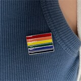 thumbnail of Pride 8er Set Metall-Anstecker verschiedene Designs mit Regenbogen