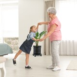 thumbnail of Relaxdays Pflanzenroller rund, Metall, Gefäßroller für innen & außen, antik, Ø 38 cm, Rolluntersetzer Blumentopf, braun