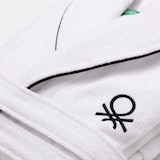 thumbnail of Benetton - Albornoz M/L 100% Algodón 360GSM en color Blanco y Bordado en Negro - BLACK & WHITE