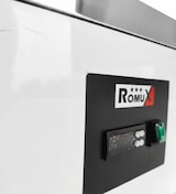 thumbnail of Romux® Saladette und Pizzatisch 3 Türen 135x70 cm für 12 GN-Behälter mit Arbeitsplatte und Glaskuppel | Kühltisch von Pizzen und Salaten