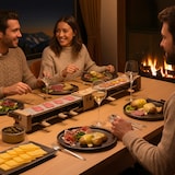 thumbnail of Raclette WOD362 Hkoenig con base giratoria 180°, placas de piedra y diseño en madera natural, 1400 W