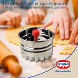 thumbnail of Set van 2 Dr. Oetker kerst smiley gezicht Linzer koekjesvormpjes