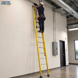 thumbnail of Escalera Dieléctrica Homologada EN 61478 Todo Fibra TRF2C de Doble Extensión a Cuerda 12x2 Peldaños para Electricista