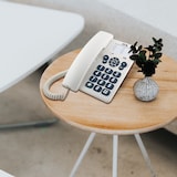 thumbnail of SPC Original - Vaste tafel- of wandtelefoon, grote toetsen, 3 directe kiescodes, extra luid belvolume - Wit