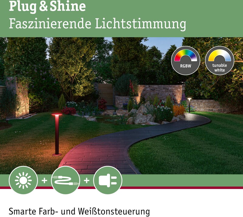 Beleuchtete Gartenwege mit farbigen Lichtern.