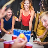 thumbnail of Relaxdays Biersäule mit Zapfhahn, 2,5 l, Getränkespender mit Kühlung, Biertower Garten, Zapfsäule, transparent/schwarz