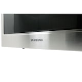thumbnail of Microondas SAMSUNG CM1089A con 1100W y 26 litros fabricado en acero inoxidable cerámico